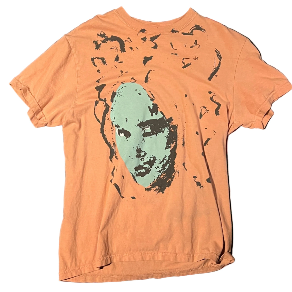 [Orange] THE CON ARTIST TEE