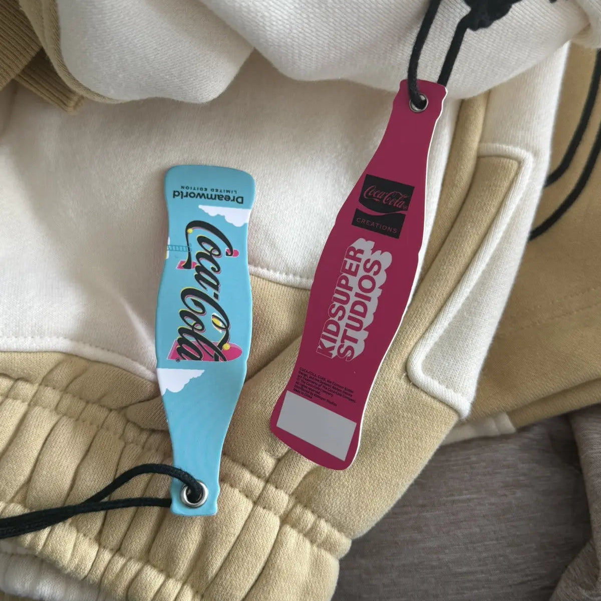 [CREAM-WHITE] COCA COLA x KidSuper DREAMWORLD SWEATPANTS