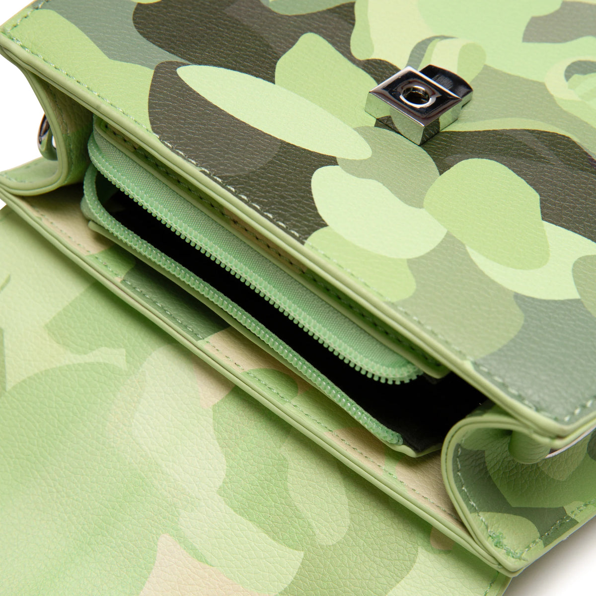 [GREEN] Kissing Bag