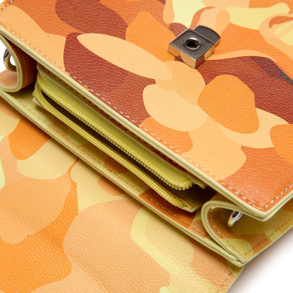 [YELLOW] Kissing Bag